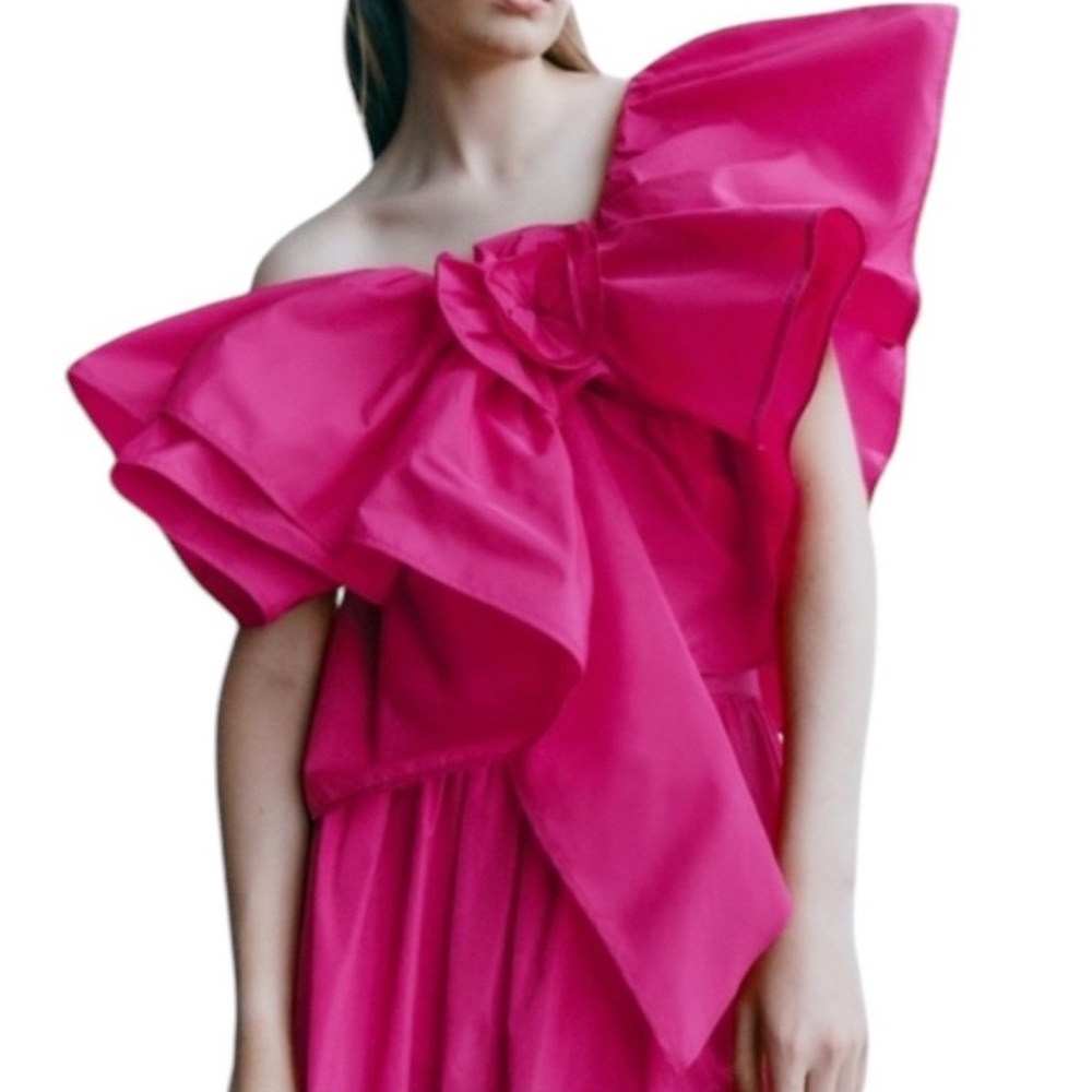 Zara Fuschia Hot Pink Voluminous Asymmetric One Shoulder Ruffle Crop Top - M